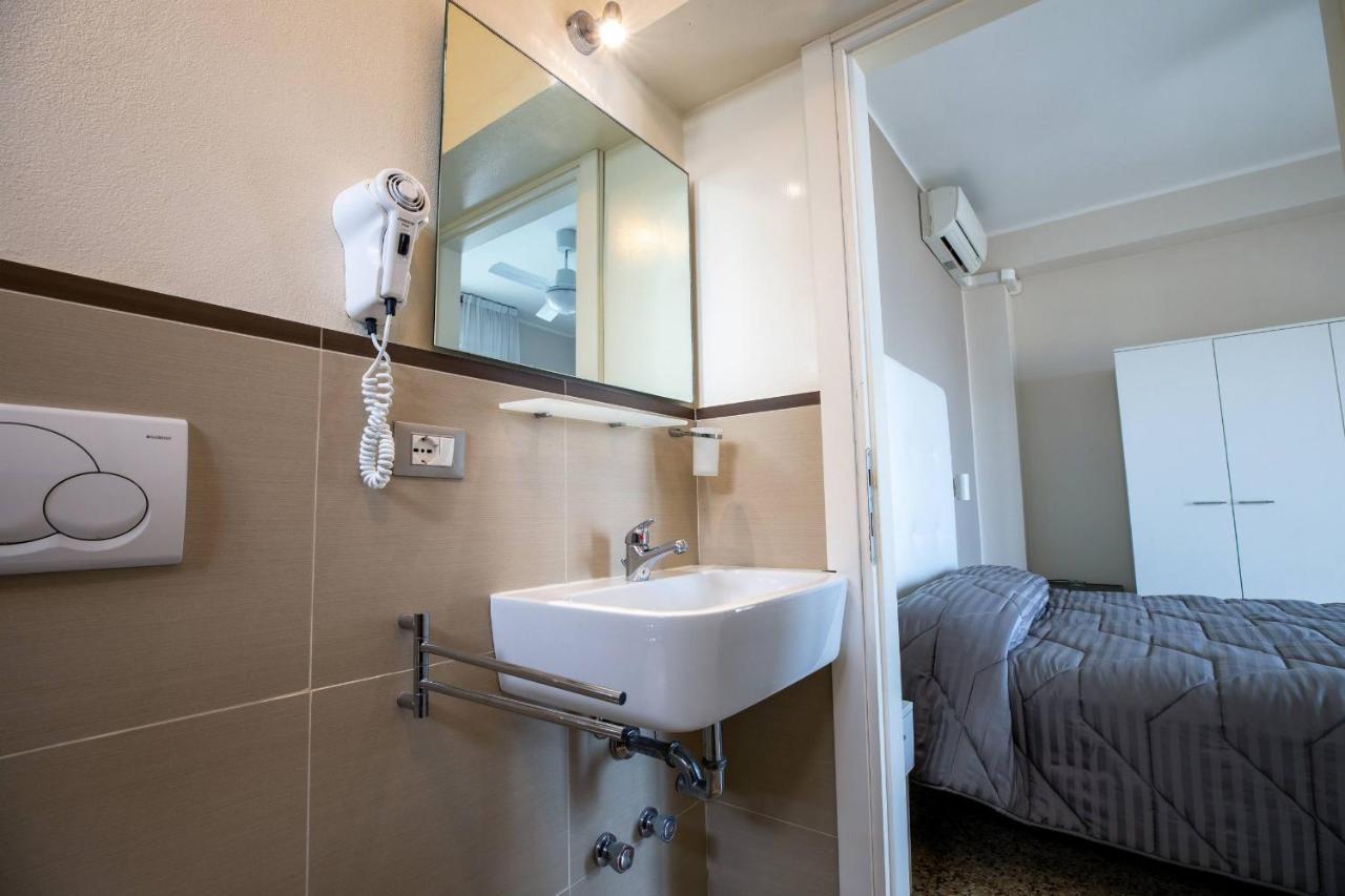 Hotel Deanna Bellaria-Igea Marina Dış mekan fotoğraf