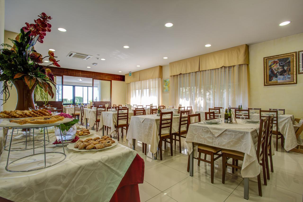 Hotel Deanna Bellaria-Igea Marina Dış mekan fotoğraf