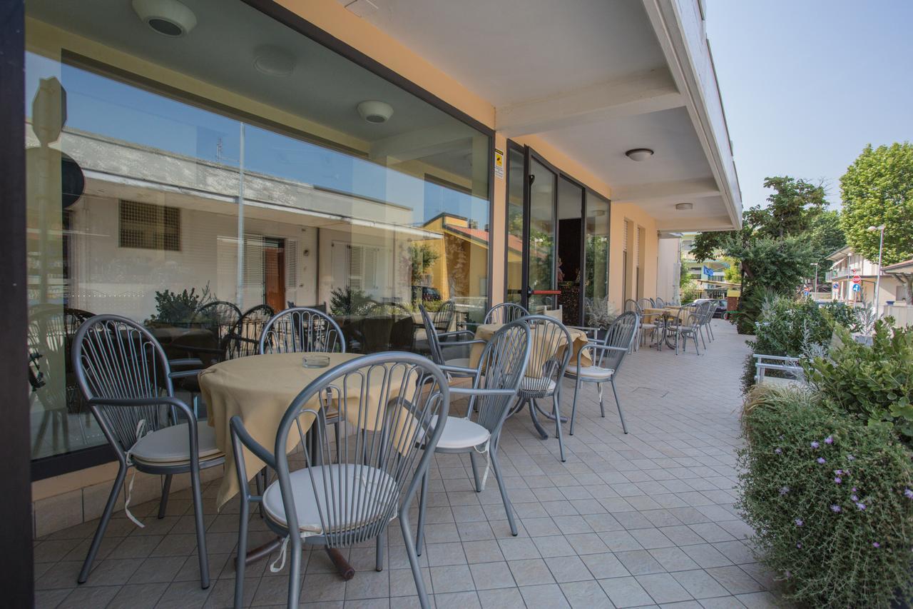 Hotel Deanna Bellaria-Igea Marina Dış mekan fotoğraf