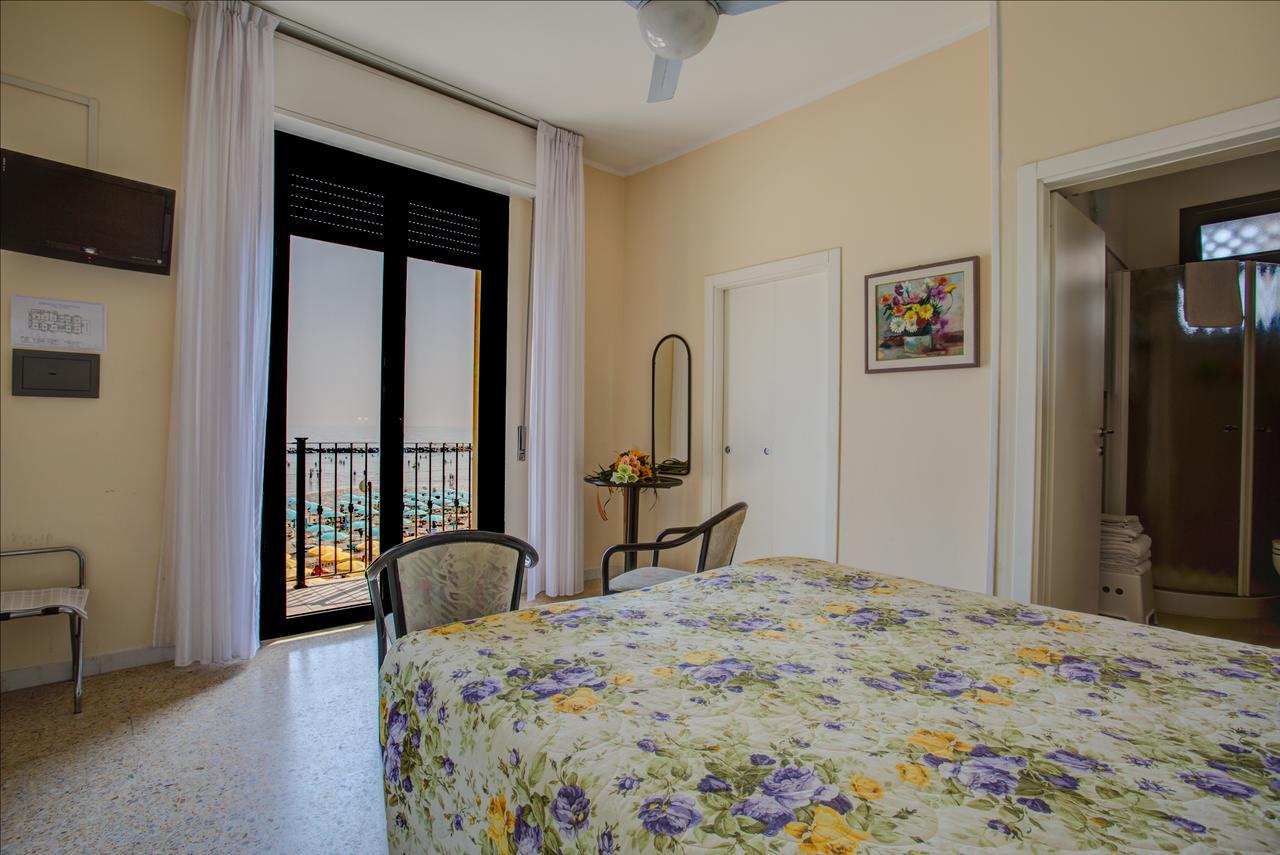 Hotel Deanna Bellaria-Igea Marina Dış mekan fotoğraf